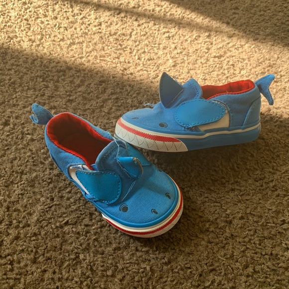 Vans shoes size 5 - Picture 1 of 7